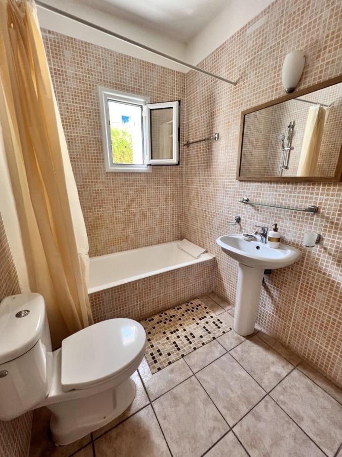 Pafia Sunbeach Townhouse Paphos Exterior foto